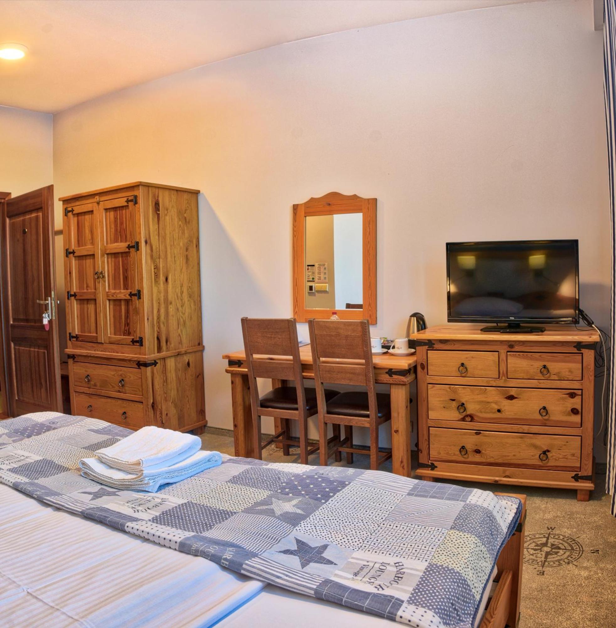 Hotel Joseph Conrad Spa & Wellness Pisz Eksteriør bilde